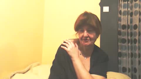 WildRedCat online show from February 12, 2026, 11:55 pm