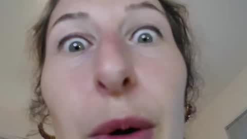 Snapshot of wildrose_l chatting on November 27, 2025, 11:18 pm WildRose L - check my Pinned tweet if you dont see me online within 5 minutes after Ive sent email notifications online show from November 27, 2025, 11:18 pm