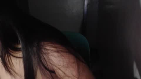 wildsexpussy69 online show from October 16, 2025, 8:15 am