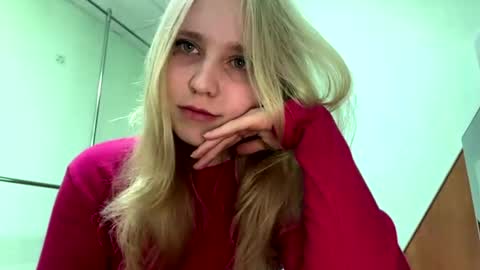 Anny online show from May 22, 2026, 10:43 am