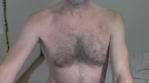 Snapshot of willbillbillwill chatting on April 2, 2026, 9:56 pm Lilian online show from April 2, 2026, 9:56 pm