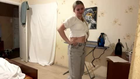Snapshot of willettealfiero chatting on March 24, 2026, 3:39 pm Sophia online show from March 24, 2026, 3:39 pm