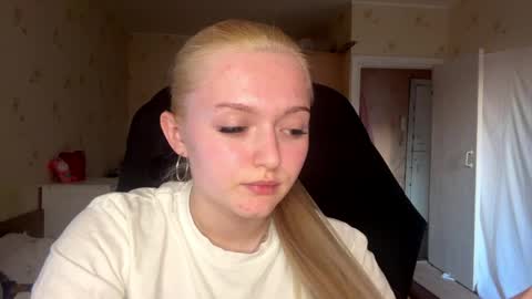 Snapshot of willettealfiero chatting on March 31, 2026, 2:39 pm Sophia online show from March 31, 2026, 2:39 pm