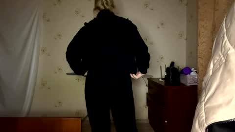 Snapshot of willettealfiero chatting on April 28, 2026, 3:50 pm Sophia online show from April 28, 2026, 3:50 pm