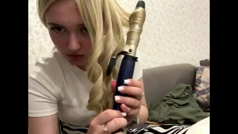Snapshot of willettealfiero chatting on May 18, 2026, 4:57 pm Sophia online show from May 18, 2026, 4:57 pm