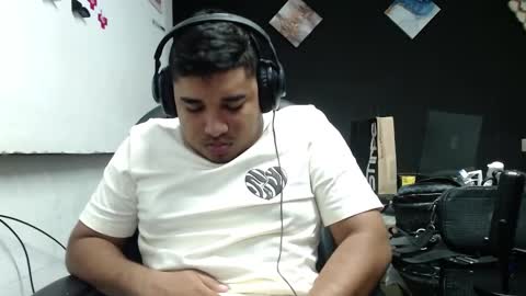 Snapshot of william_david chatting on February 7, 2025, 6:34 pm william david online show from February 7, 2025, 6:34 pm