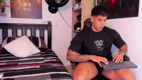 Snapshot of william_dracko9 chatting on September 17, 2025, 4:03 am Dracko online show from September 17, 2025, 4:03 am