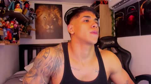 Snapshot of william_dracko9 chatting on December 19, 2025, 7:59 am Dracko online show from December 19, 2025, 7:59 am