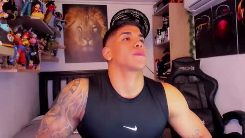 Snapshot of william_dracko9 chatting on February 13, 2026, 3:46 am Dracko online show from February 13, 2026, 3:46 am