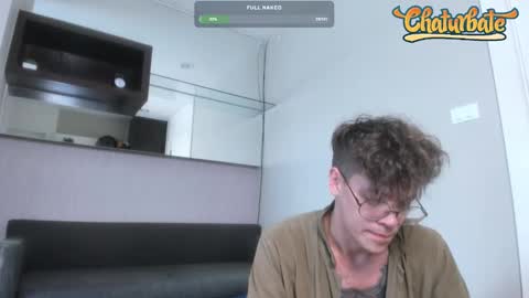 Snapshot of william_henry_a chatting on December 10, 2024, 7:05 am William online show from December 10, 2024, 7:05 am