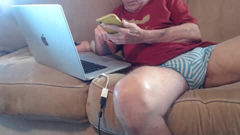 Snapshot of williamandmary chatting on September 29, 2025, 12:32 pm williamandmary online show from September 29, 2025, 12:32 pm