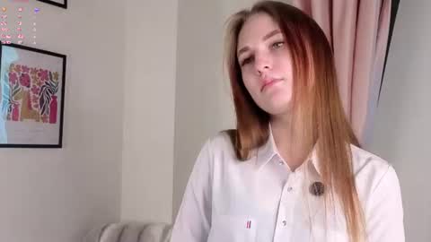 Snapshot of williapabey chatting on June 18, 2026, 1:17 am Sarah online show from June 18, 2026, 1:17 am
