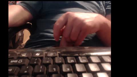Snapshot of willowstick chatting on July 4, 2026, 4:40 am DrainMyBalls online show from July 4, 2026, 4:40 am