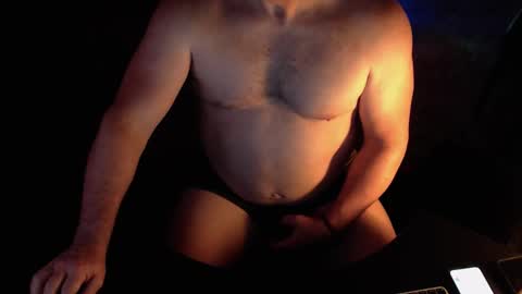 Snapshot of willwill2222 chatting on December 21, 2025, 3:02 am John online show from December 21, 2025, 3:02 am