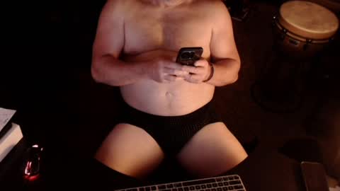Snapshot of willwill2222 chatting on May 27, 2026, 1:57 am John online show from May 27, 2026, 1:57 am