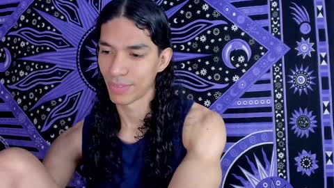 Snapshot of willy_veins chatting on January 8, 2025, 11:43 am willy_veins online show from January 8, 2025, 11:43 am