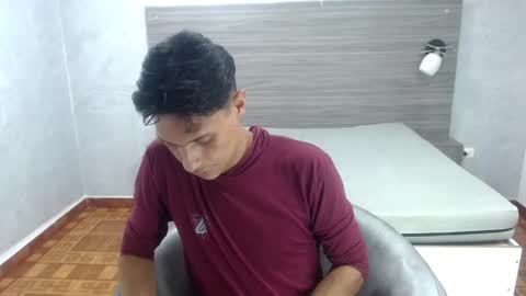 Wiltom online show from November 2, 2025, 9:17 pm