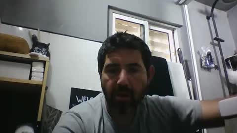 Snapshot of windowpane5 chatting on May 16, 2026, 8:33 am windowpane online show from May 16, 2026, 8:33 am