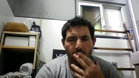 Snapshot of windowpane5 chatting on May 22, 2026, 8:25 pm windowpane online show from May 22, 2026, 8:25 pm