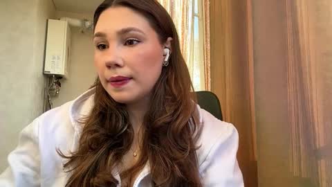 Snapshot of windycristelli chatting on December 18, 2025, 10:32 am Sina online show from December 18, 2025, 10:32 am