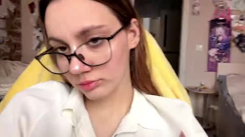 Snapshot of winifredfeuerstein chatting on May 9, 2026, 8:30 am Alya online show from May 9, 2026, 8:30 am