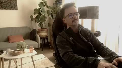 cream36 online show from March 21, 2026, 1:26 pm