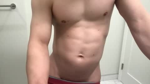 Snapshot of winsome_naked_gentleman chatting on February 8, 2025, 3:52 am WInsome online show from February 8, 2025, 3:52 am