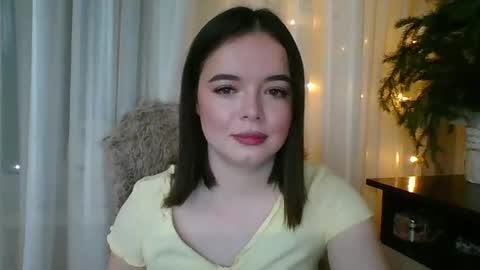 Snapshot of winter__white_rose chatting on December 20, 2025, 7:21 pm Emma online show from December 20, 2025, 7:21 pm