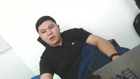 Snapshot of winter_snowxx chatting on February 14, 2025, 3:00 am Mel online show from February 14, 2025, 3:00 am