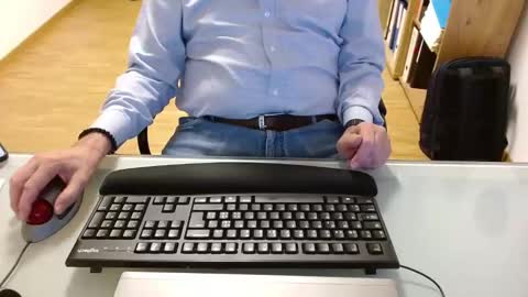 Snapshot of winterfreund99 chatting on November 16, 2025, 12:33 pm winterfreund99 online show from November 16, 2025, 12:33 pm