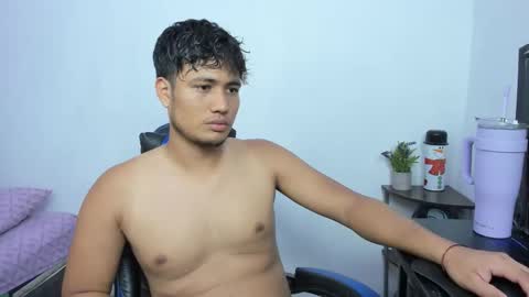 Alice and Mike  online show from December 17, 2025, 7:09 pm