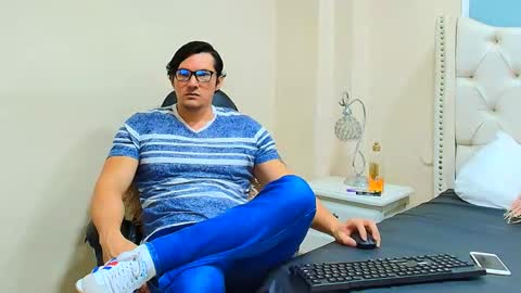 Snapshot of wiston_cox chatting on January 19, 2026, 12:31 pm Wiston online show from January 19, 2026, 12:31 pm