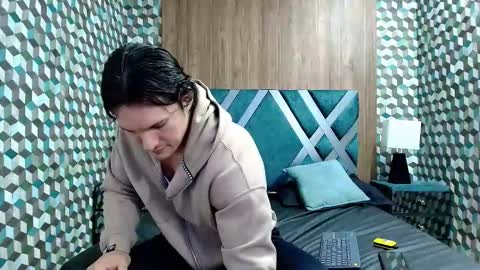 Snapshot of wiston_cox chatting on February 15, 2026, 2:36 pm Wiston online show from February 15, 2026, 2:36 pm