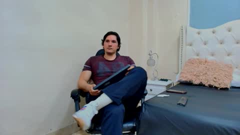 Snapshot of wiston_cox chatting on February 27, 2026, 1:33 pm Wiston online show from February 27, 2026, 1:33 pm