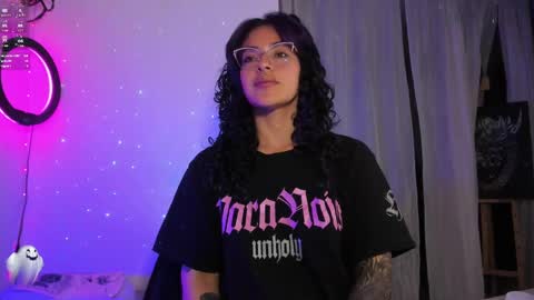 Snapshot of witchofhearts chatting on March 9, 2025, 11:35 pm Luna Violeta A r t i s t online show from March 9, 2025, 11:35 pm