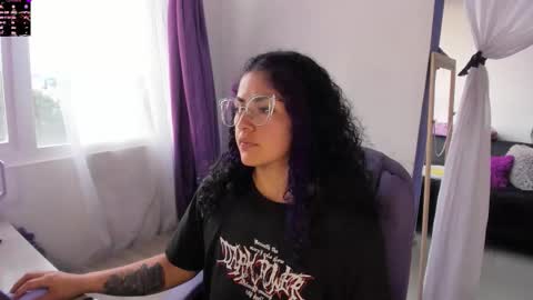 Snapshot of witchofhearts chatting on September 29, 2025, 9:19 pm Luna Violeta A r t i s t online show from September 29, 2025, 9:19 pm