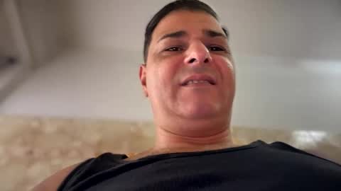 Snapshot of witebull83 chatting on December 13, 2024, 9:57 am Witebull online show from December 13, 2024, 9:57 am