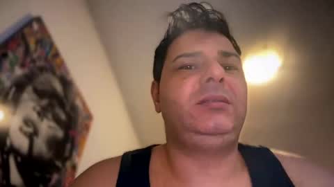 Snapshot of witebull83 chatting on January 20, 2025, 12:39 pm Witebull online show from January 20, 2025, 12:39 pm