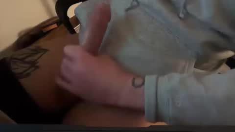 Snapshot of wiwik1987 chatting on February 20, 2026, 9:37 pm wiwik1987 online show from February 20, 2026, 9:37 pm