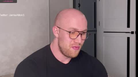 Snapshot of wlademarbergs chatting on October 13, 2025, 12:05 pm Wlademar online show from October 13, 2025, 12:05 pm