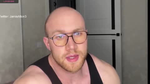 Snapshot of wlademarbergs chatting on October 26, 2025, 12:33 pm Wlademar online show from October 26, 2025, 12:33 pm