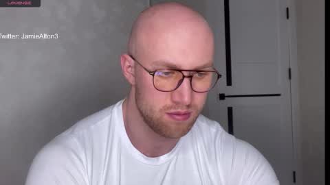 Snapshot of wlademarbergs chatting on December 2, 2025, 1:44 am Wlademar online show from December 2, 2025, 1:44 am