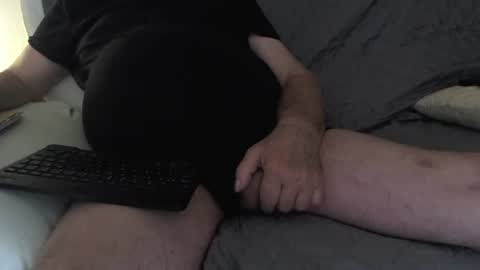 Snapshot of wobbel chatting on December 17, 2025, 7:09 pm wobbel online show from December 17, 2025, 7:09 pm