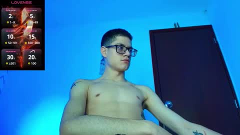  W O L F  online show from November 29, 2025, 11:24 am