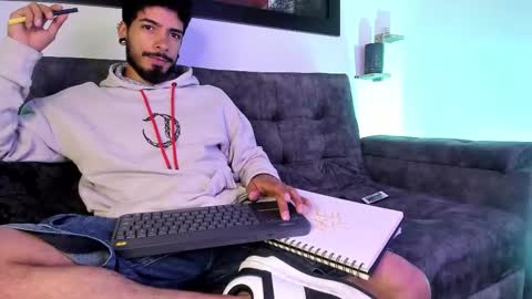 wolferatus online show from October 21, 2025, 11:38 pm