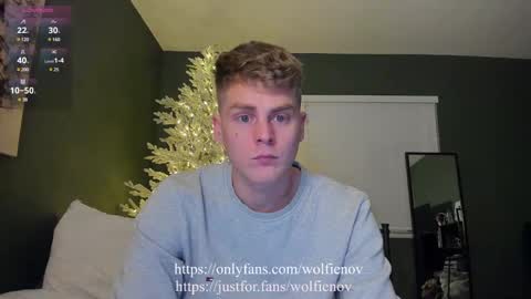 Snapshot of wolfiell chatting on January 23, 2025, 5:13 am Wolfienov online show from January 23, 2025, 5:13 am