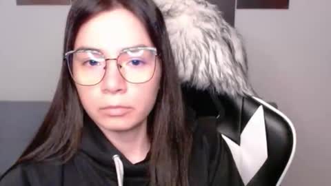 Alex online show from November 11, 2025, 2:22 am