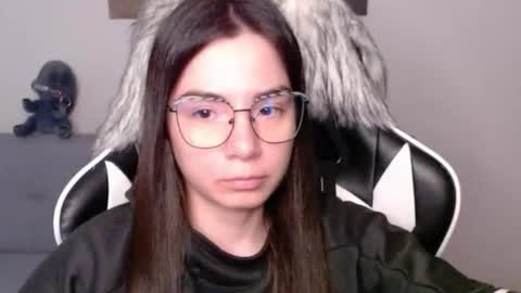 Alex online show from December 2, 2025, 2:28 am