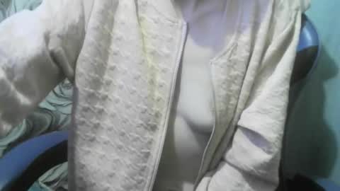wolfxsnow online show from May 22, 2026, 7:41 pm