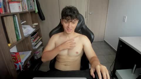 Snapshot of wolker_allan chatting on January 9, 2026, 2:31 pm wolker_allan online show from January 9, 2026, 2:31 pm